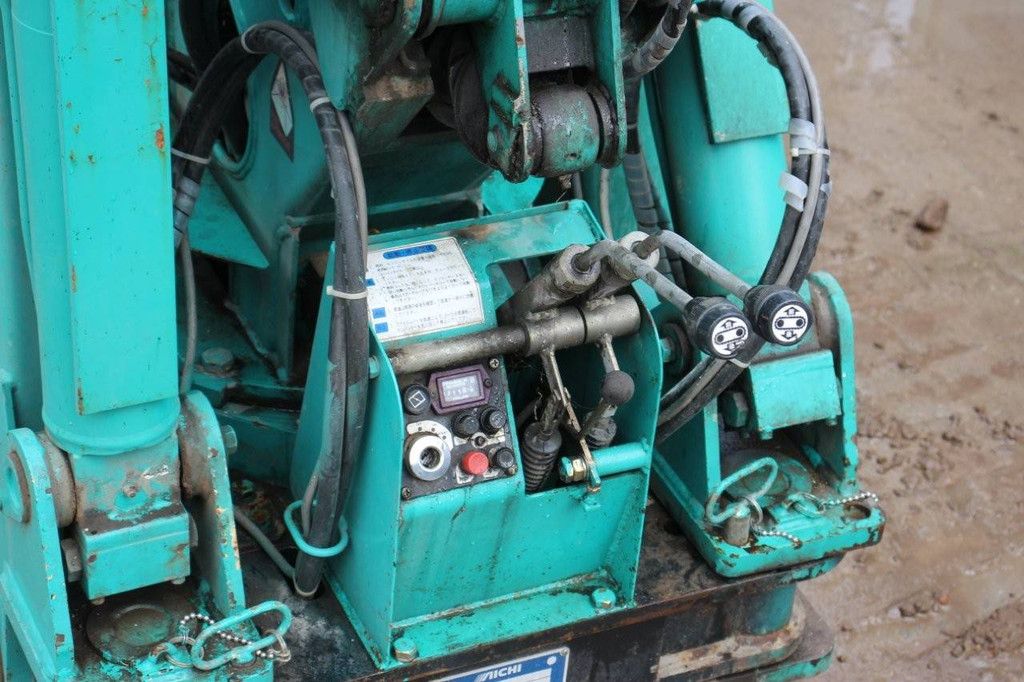 Mini crane Aichi UJ012 Petrol 1996