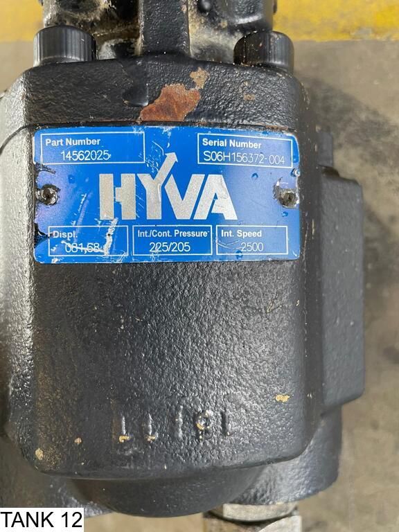 Afhymat Pump, tank and hydraulic hoses