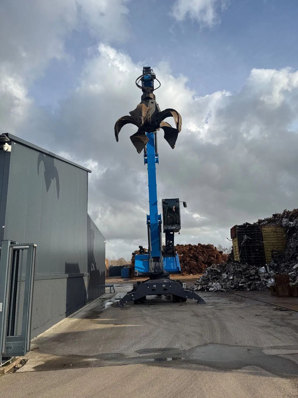 Fuchs MHL 350 G ARM 16.2 METER