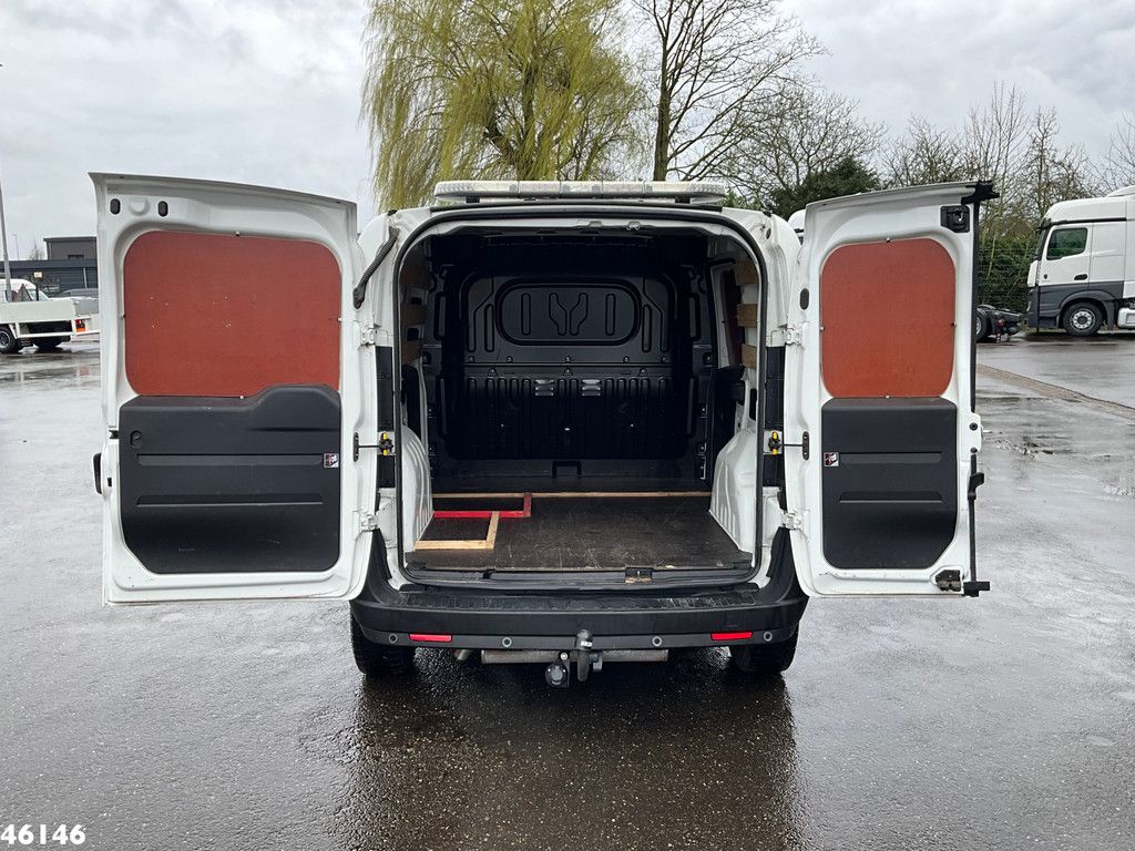 Fiat Doblò Cargo 1.4 T-Jet Natural Power Euro 6 (Benzine, CNG) Just 60.491 Km!