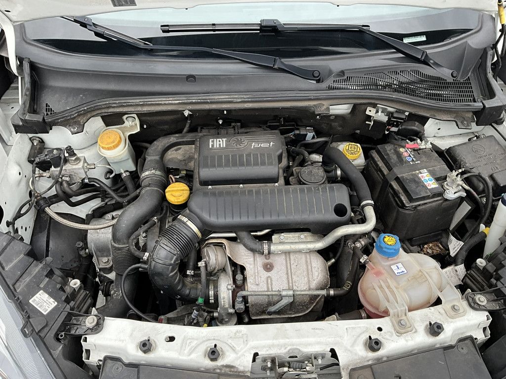 Fiat Doblò Cargo 1.4 T-Jet Natural Power Euro 6 (Benzine, CNG) Just 60.491 Km!