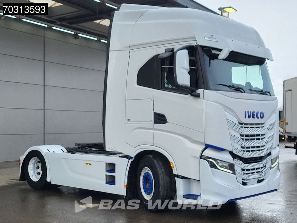 Iveco S-Way 570 4X2 Retarder 2xTanks Standklima Navi