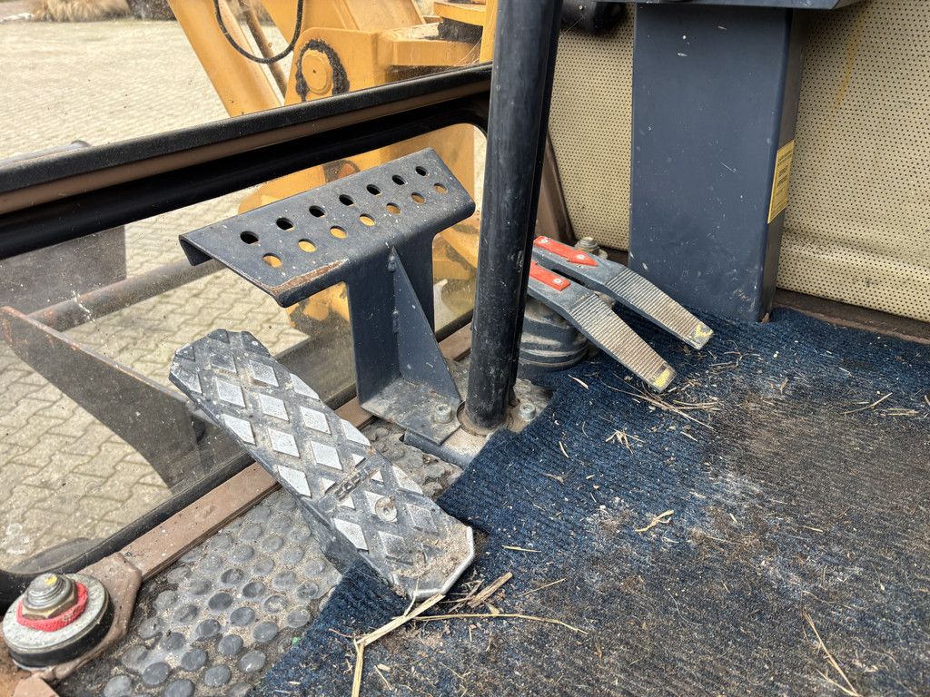 Etec 808M Zwenkgiek, Bak, 8.5-Tons Mobiele kraan.