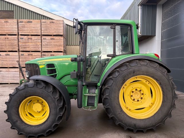 John deere 6430