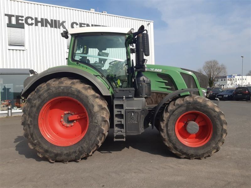 Fendt 828 VARIO S4