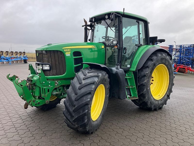 John Deere 6830 Powr Quad