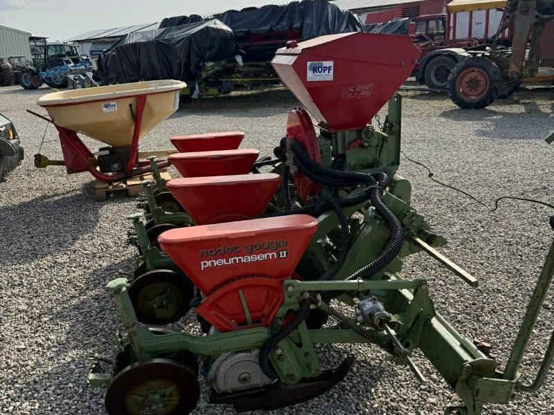 Nodet Maissägerät Pneumasem 2 (Granulatstreuer)