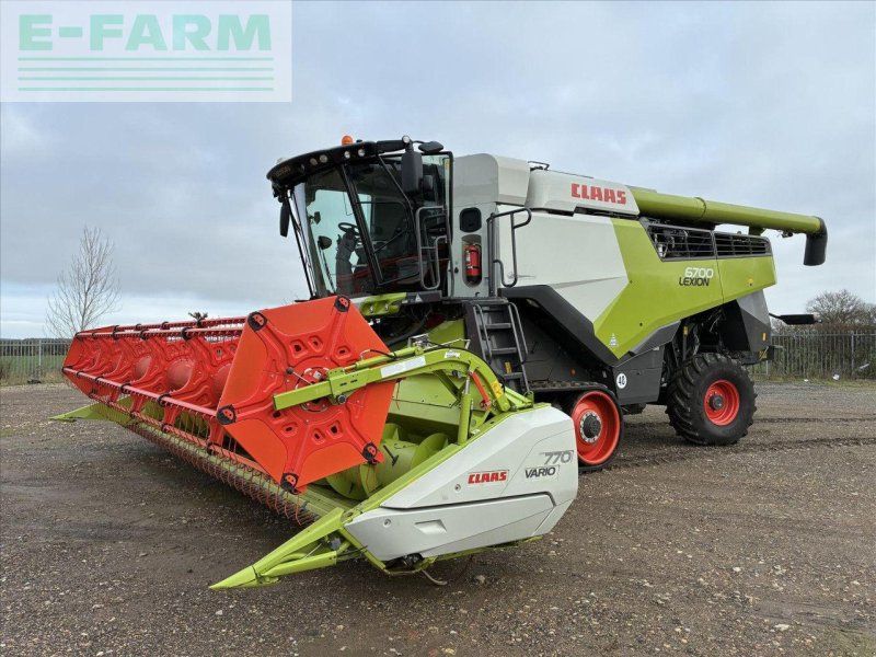 Claas LEXION 6700TT CW V770 (52815362)