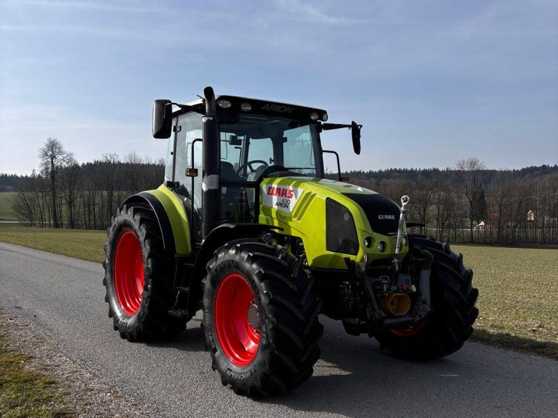 Claas Arion 430
