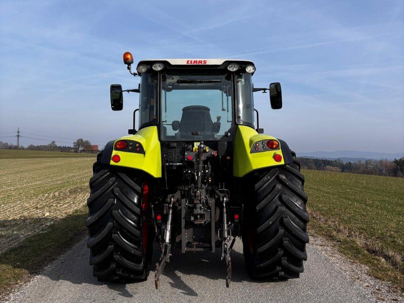 Claas Arion 430