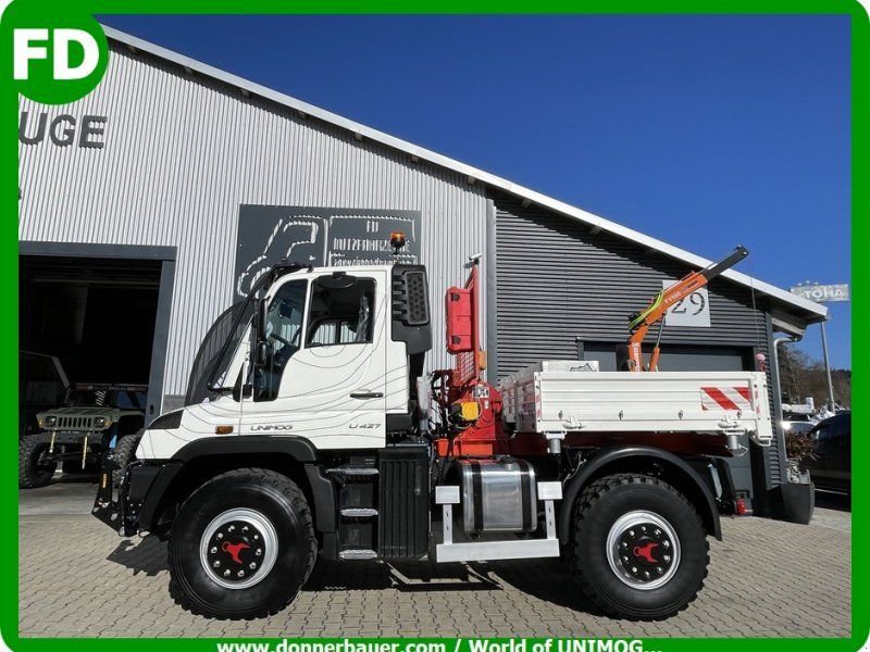 Mercedes-Benz Unimog U427 mit Werner Dpelseilwinde, Kran, Hydrostat , Zapfwe