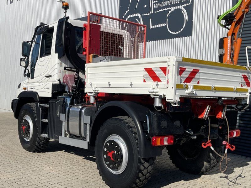Mercedes-Benz Unimog U427 mit Werner Dpelseilwinde, Kran, Hydrostat , Zapfwe