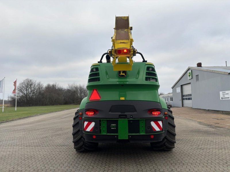 John Deere 8500