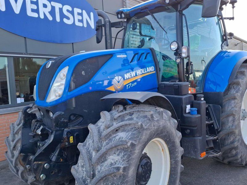 New Holland T7.225 AC