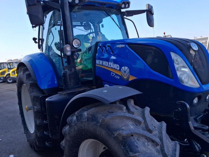 New Holland T7.225 AC