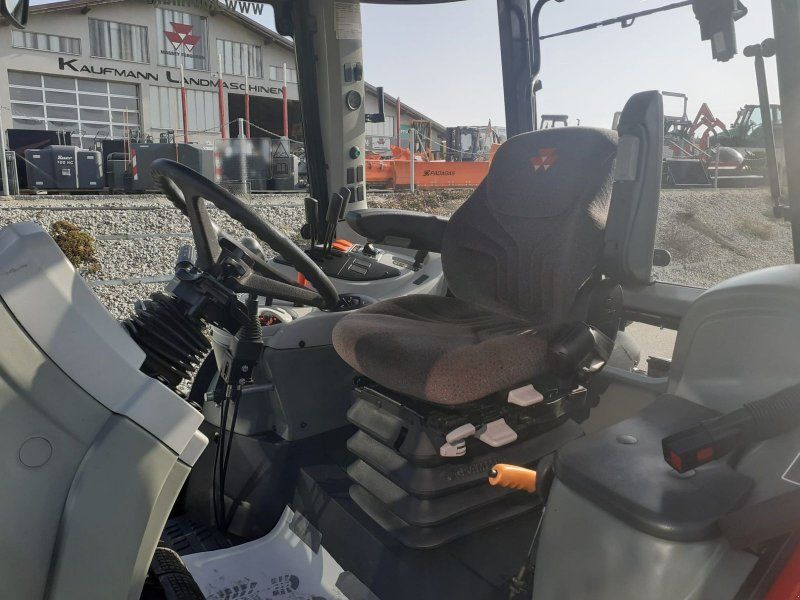 Massey Ferguson 5470-4 Standard