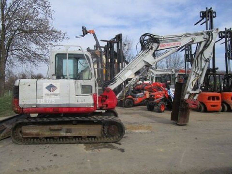 Takeuchi TB 175 Powertilt + hydr. Schnellw. + 3 Löffel