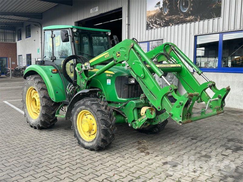 John Deere 5055E mit Frontlader