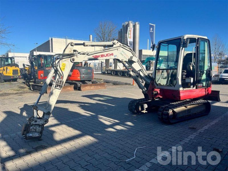 Takeuchi TB 235