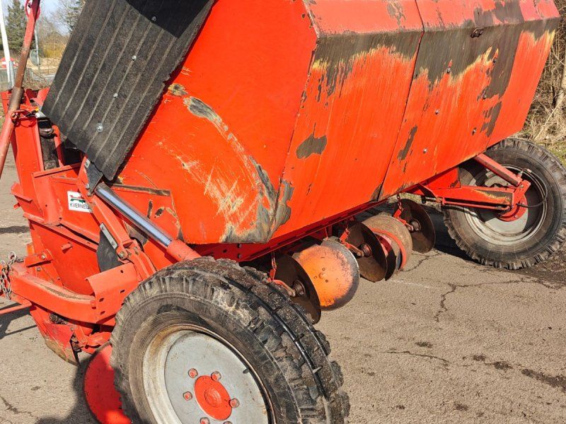 Kverneland Underhaug 1300