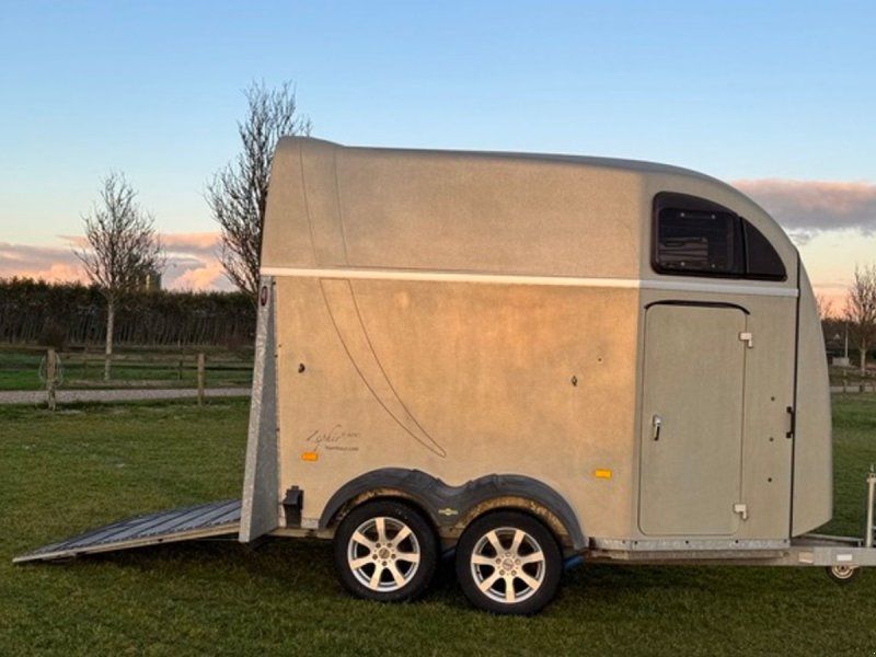 Humbaur Zephir  Heste