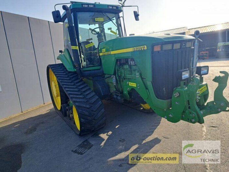 John Deere 8400
