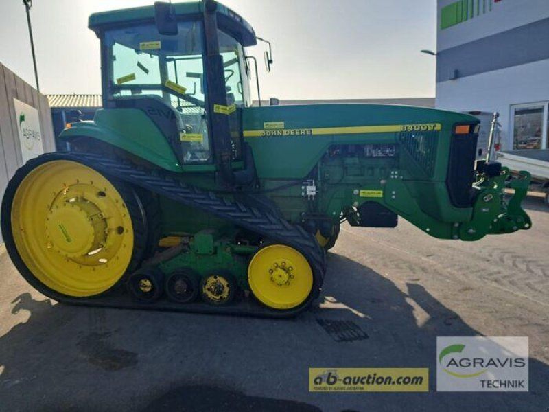John Deere 8400