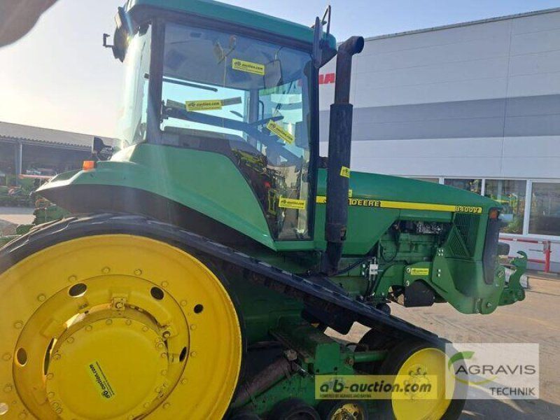 John Deere 8400