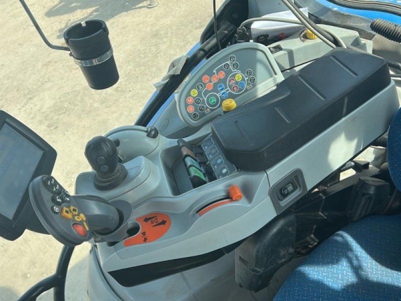 New Holland T 7.250 Auto Command
