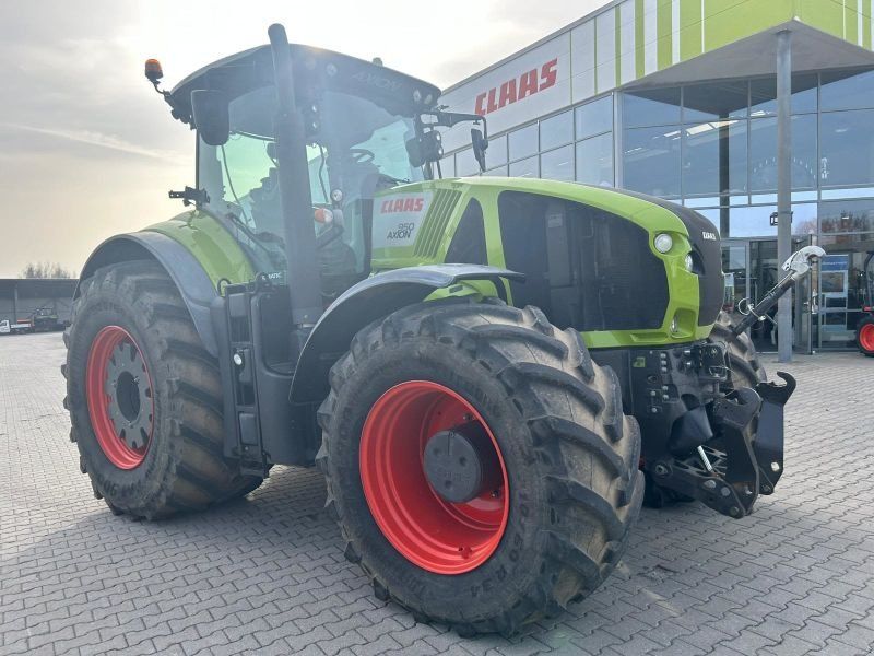 Claas AXION 950