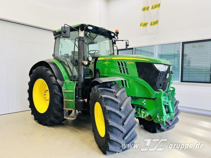 John Deere 6210R