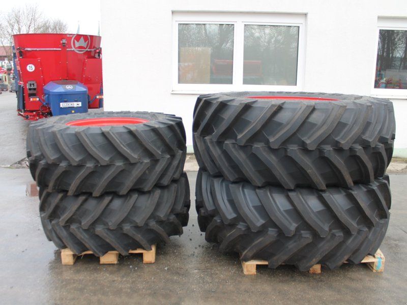Trelleborg 540/65 R28 + 650/65 R38