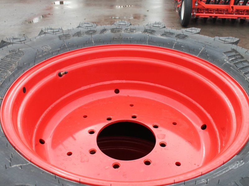 Trelleborg 540/65 R28 + 650/65 R38