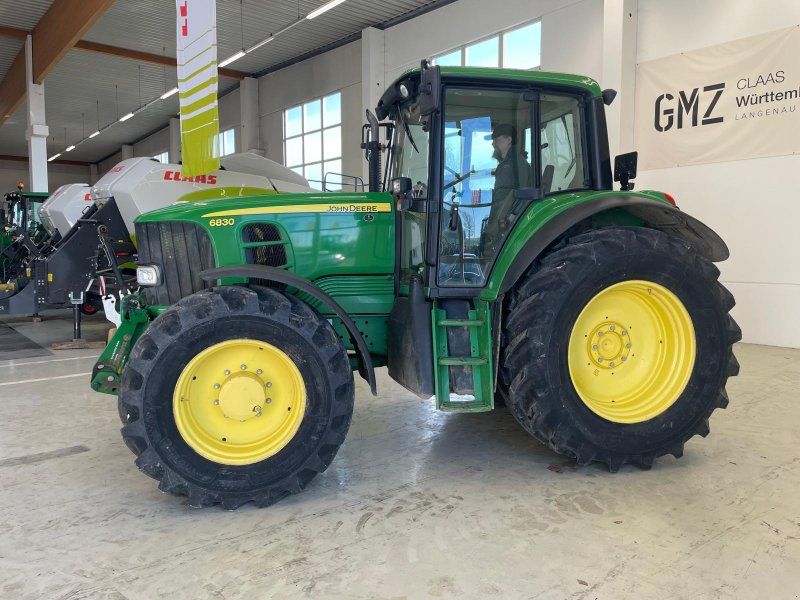 John Deere 6830