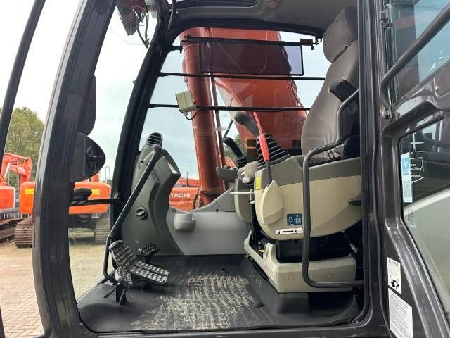 Hitachi ZX 250 LC-5B