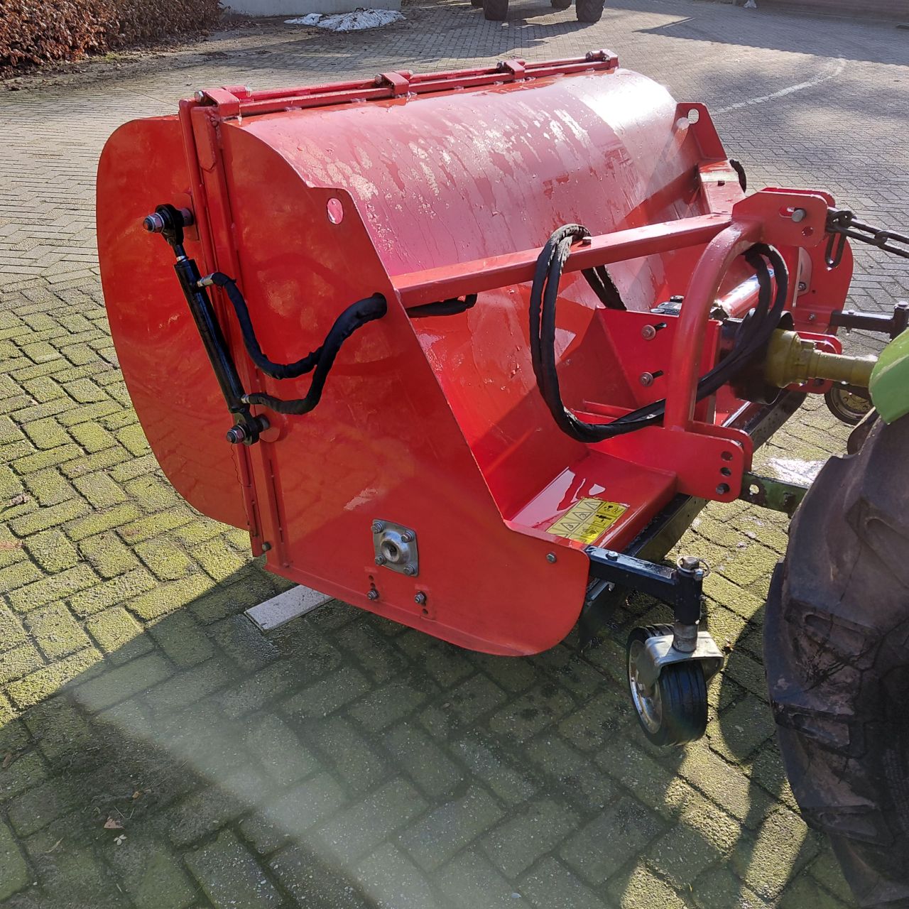 Klepelmaaier met opvangbak