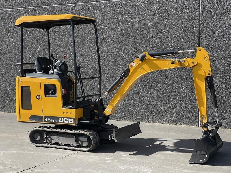 JCB 15 C - 1