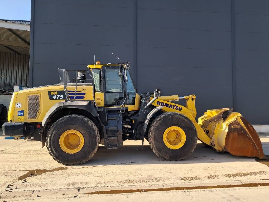 Komatsu WA475-10