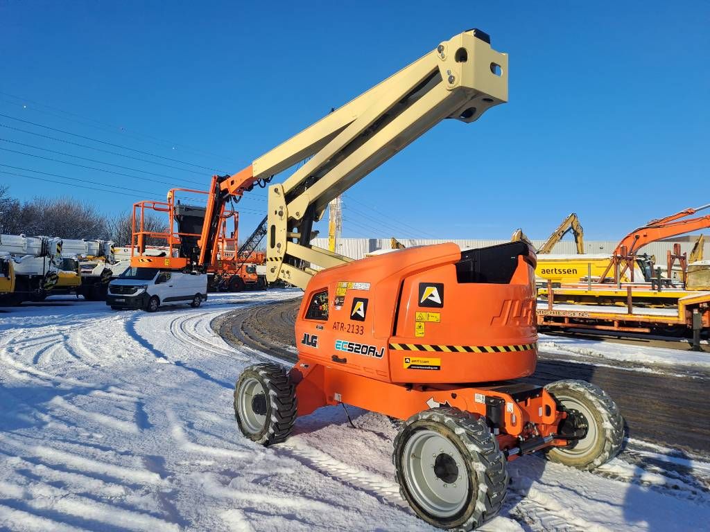 JLG EC520AJ