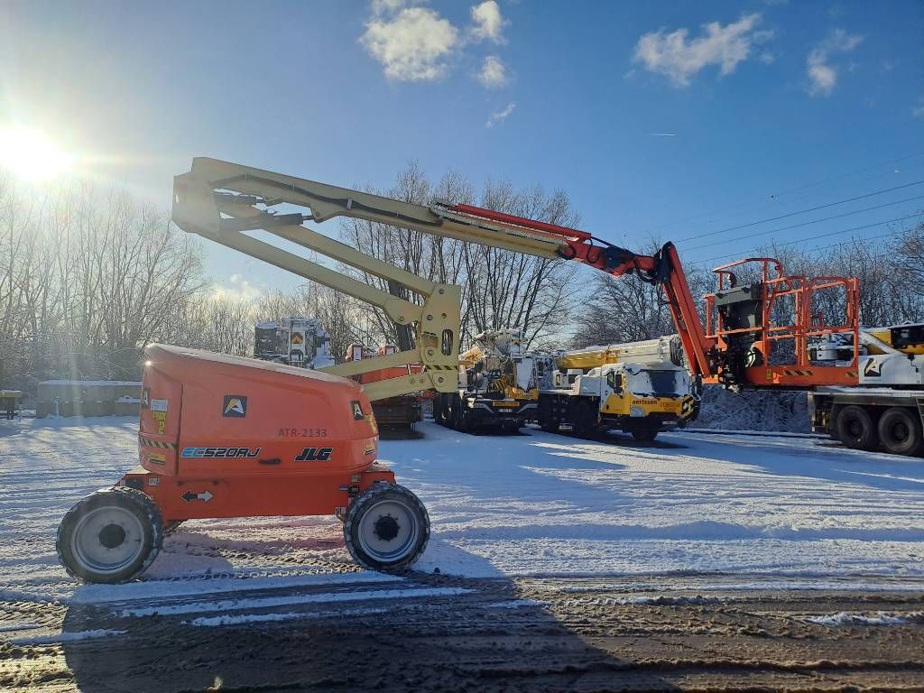JLG EC520AJ