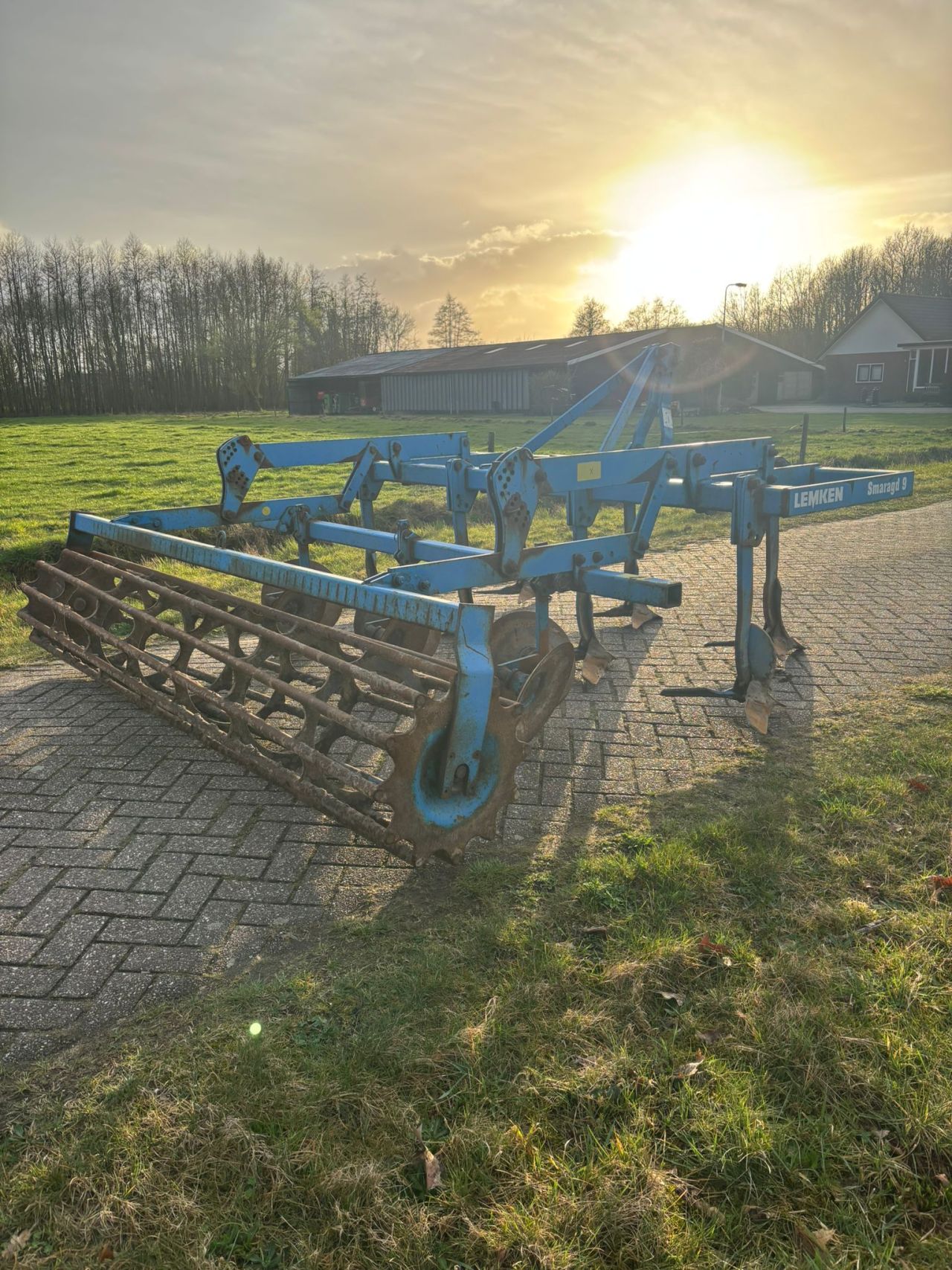 Lemken smaragd 9/300 vleugel cultivator
