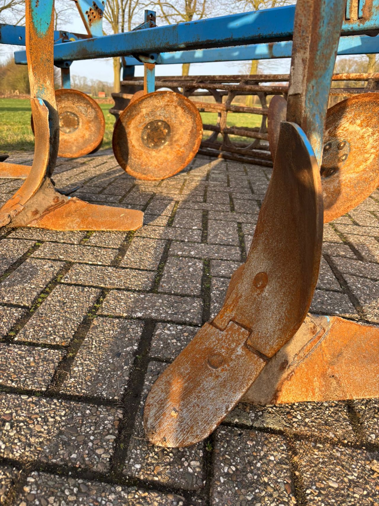 Lemken smaragd 9/300 vleugel cultivator