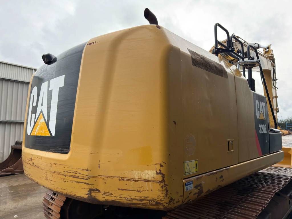 CAT 320E L