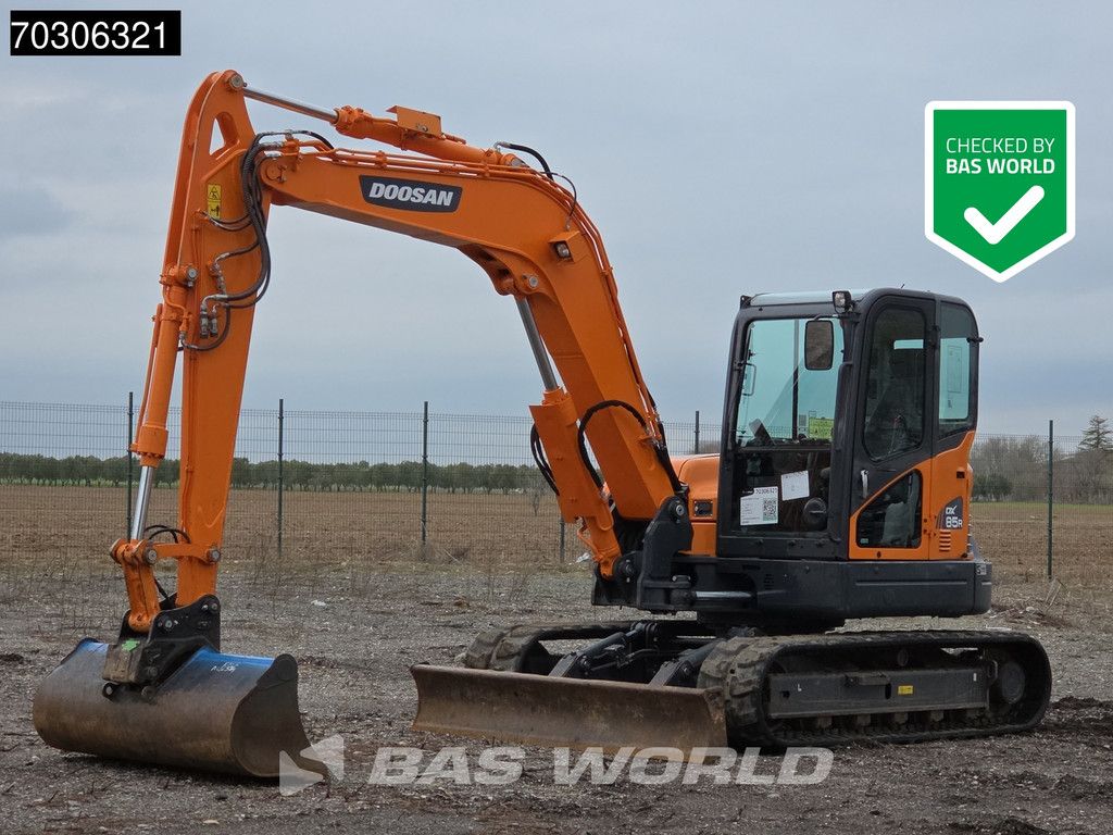 Doosan DX85R-3 A/C - 3 Cucharas