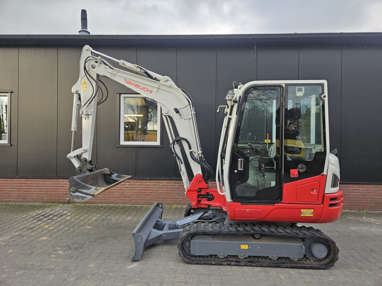Takeuchi TB240 stage V
