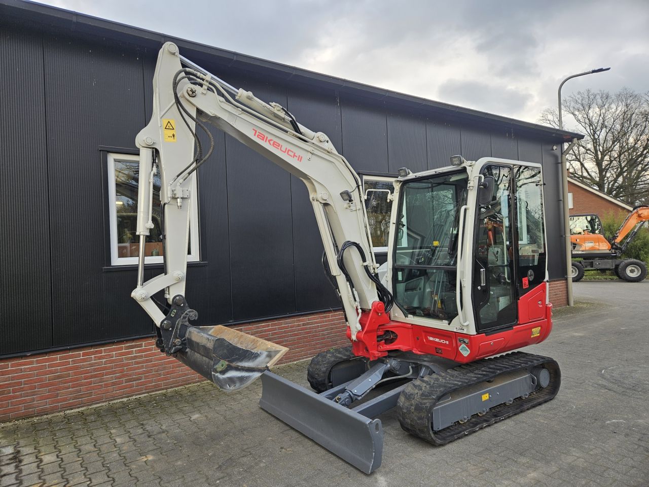 Takeuchi TB240 stage V
