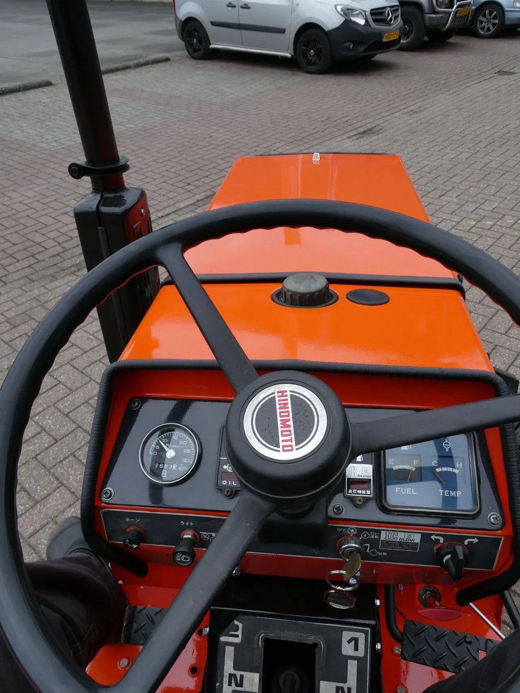 Hinomoto E1804 4wd / 1683 Draaiuren / Miditrekker