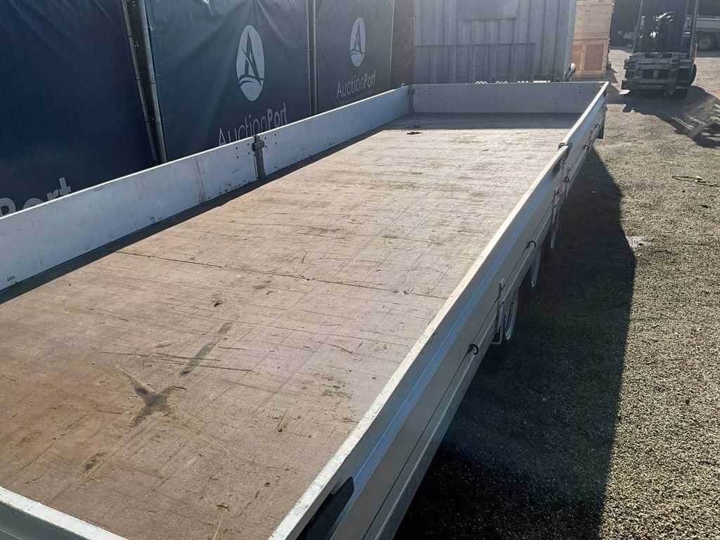 Hulco 890kg flatbed trailer 2016