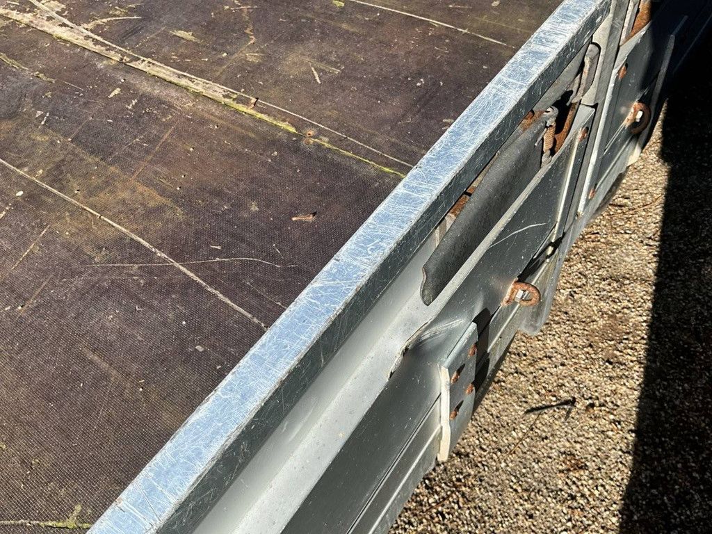 Hulco 890kg flatbed trailer 2016