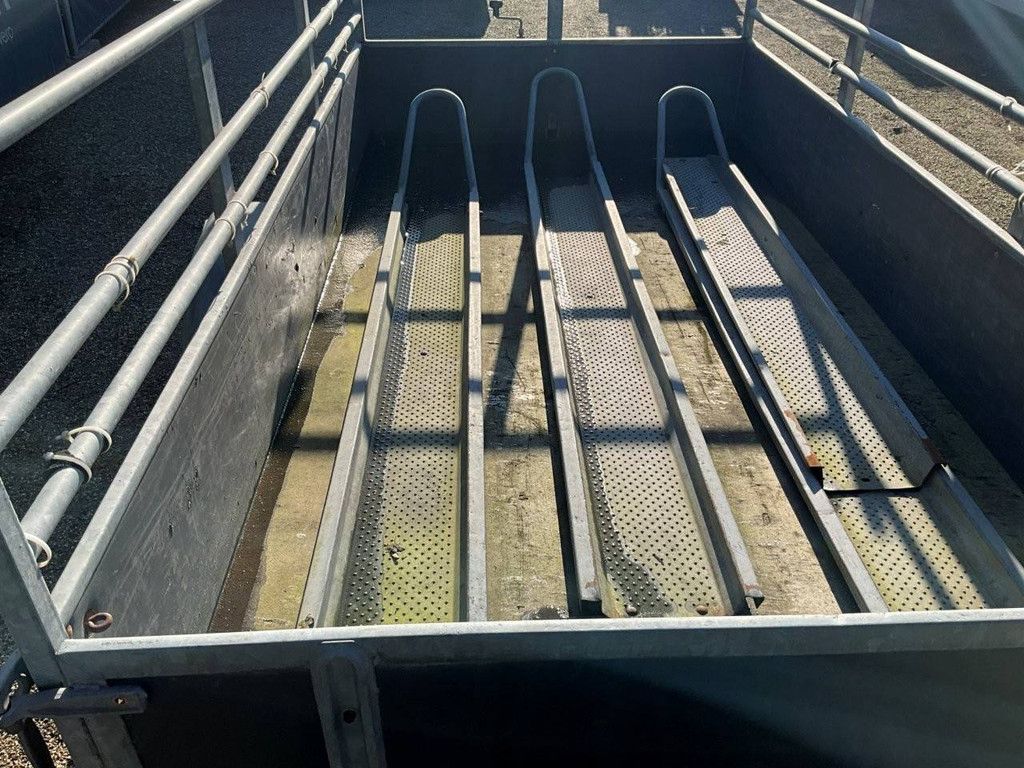 Hapert box truck 251x130cm